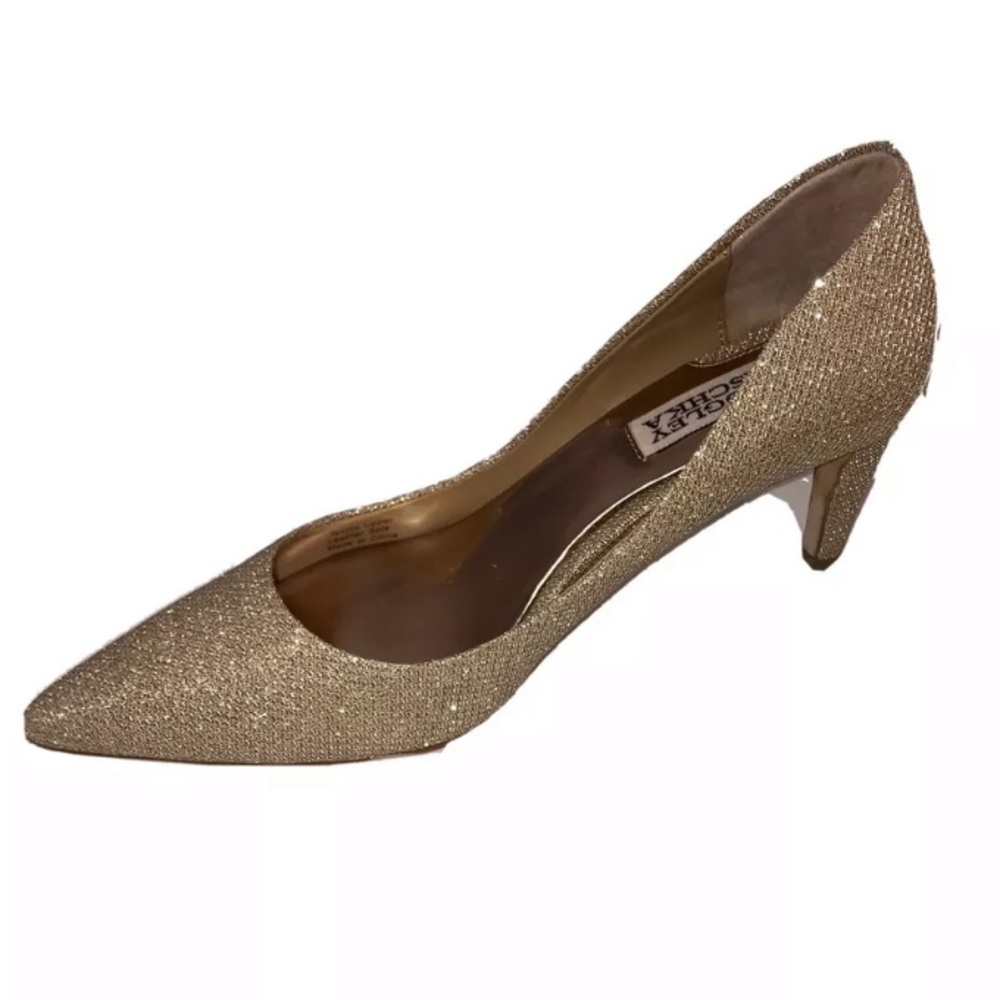 NWOT Badgley Mischka gold low heels